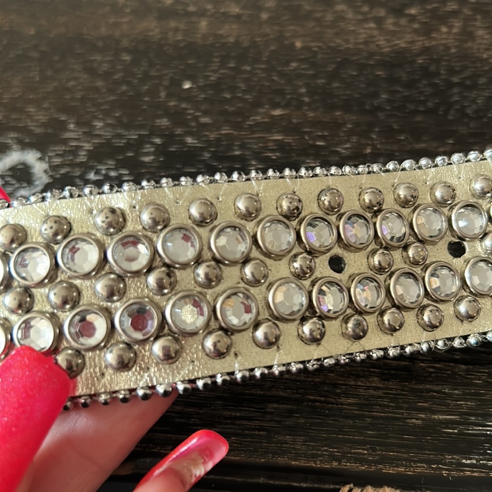 Rhinestone cuff - Picture 5 of 5